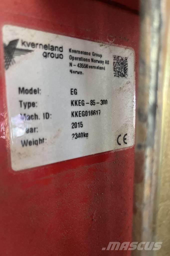 Kverneland EG85 リバーシブルプラウ