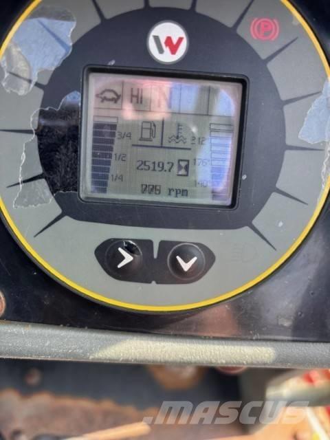 Wacker Neuson DW 60 サイト　ダンプ