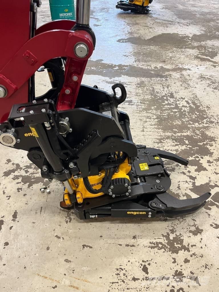 Yanmar B 95 W ホイール式油圧ショベル（パワーショベル・ユンボ・バックホー）