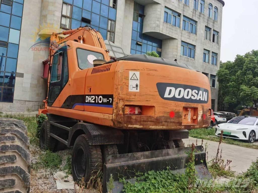 Doosan DH 210 W-7 ホイール式油圧ショベル（パワーショベル・ユンボ・バックホー）