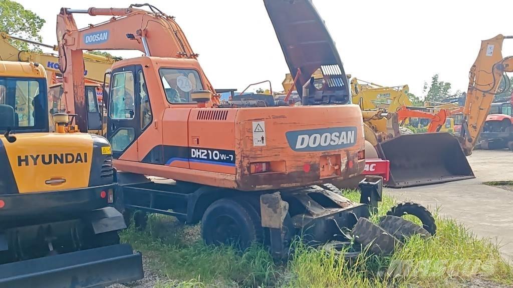 Doosan DH 210 W-7 ホイール式油圧ショベル（パワーショベル・ユンボ・バックホー）