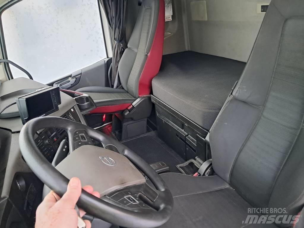 Volvo FH 13 500 木材トラック
