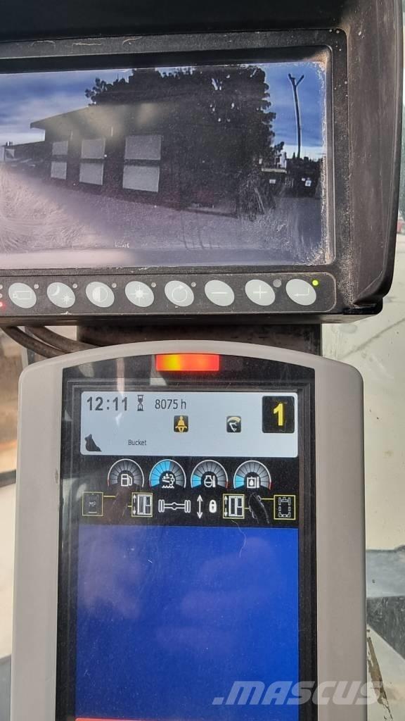 CAT MH 3022 廃棄物／工業産廃処理機