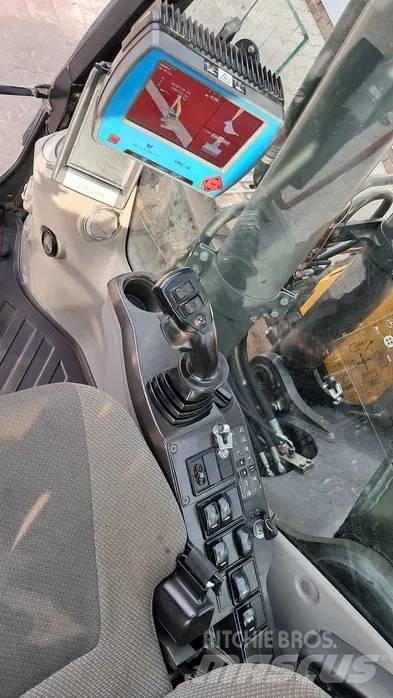 Volvo EC 220 DL 大型油圧ショベル12t以上（パワーショベル・ユンボ）