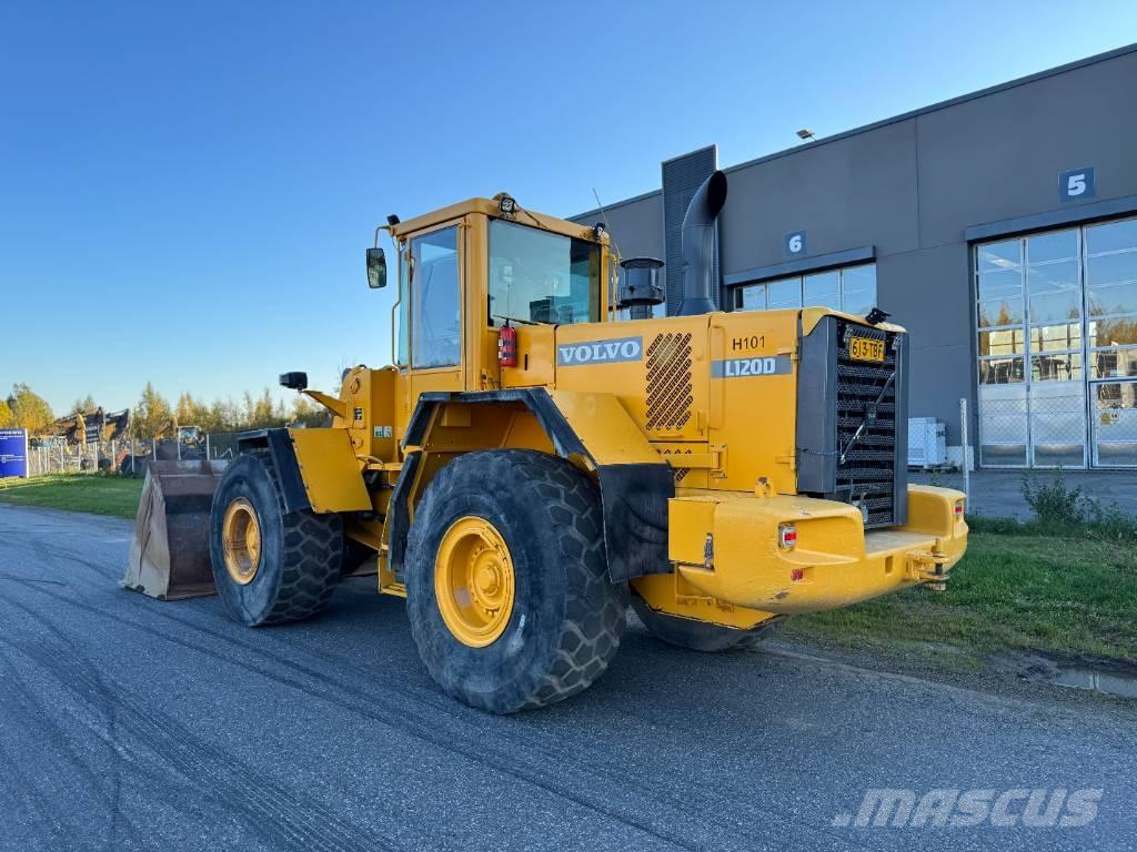Volvo L 120 D ホイールローダー・タイヤショベル