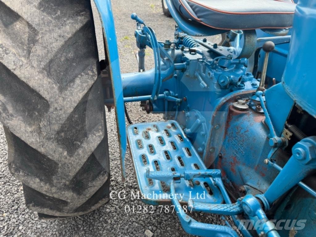 Fordson Dexta トラクター