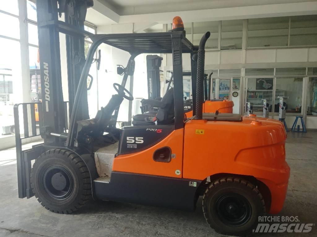Doosan D55 SC-5 ディーゼル・軽油