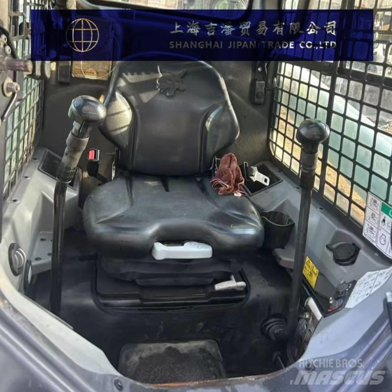 Bobcat S 550 スキッドステアローダー