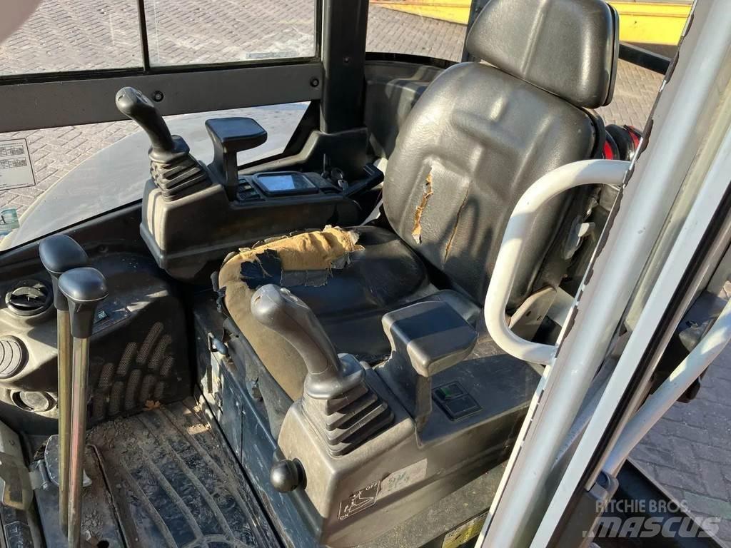 Messersi M28UC ミニ油圧ショベル 7t以下（ミニユンボ・ミニディガー）