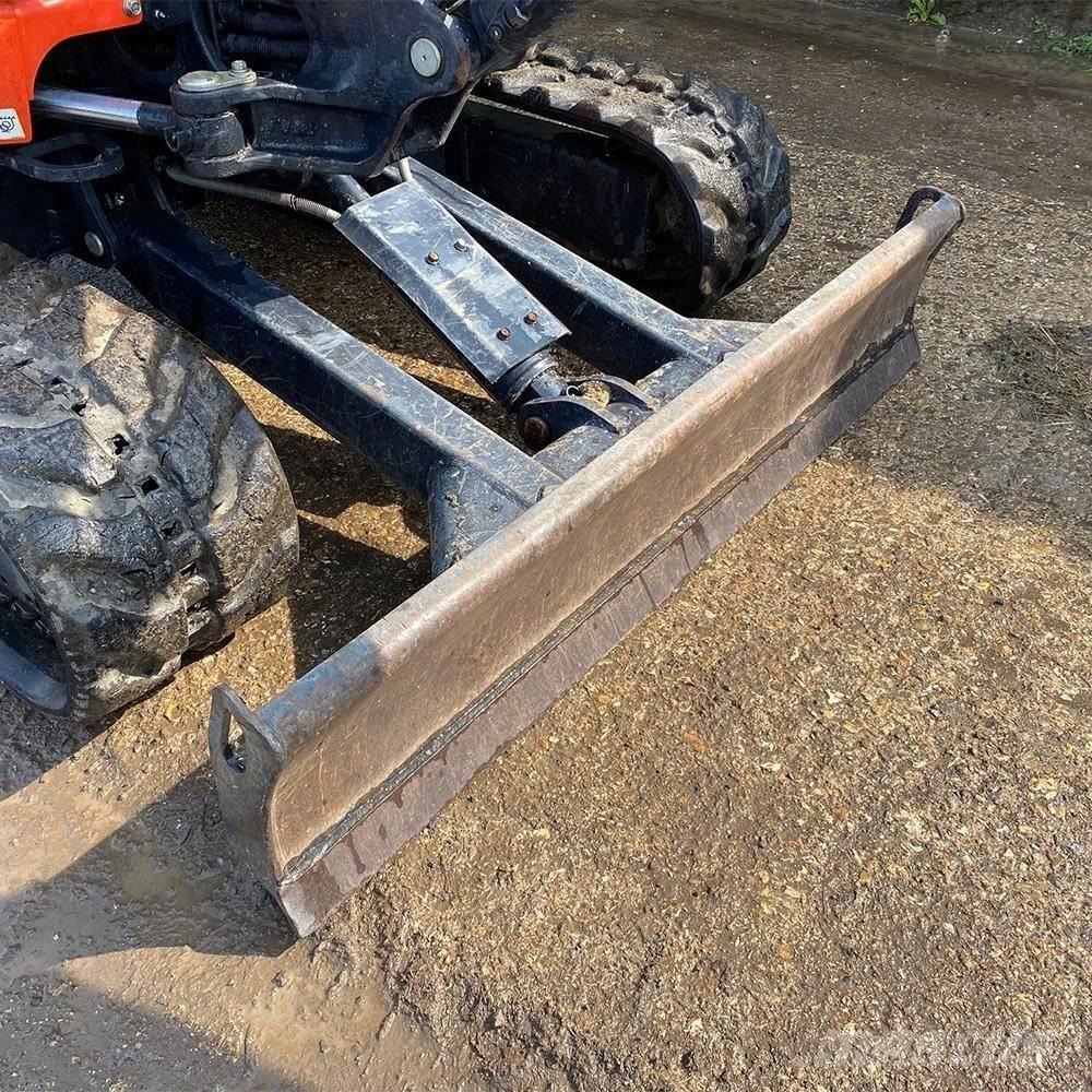 Kubota U 27-4 ミニ油圧ショベル 7t以下（ミニユンボ・ミニディガー）