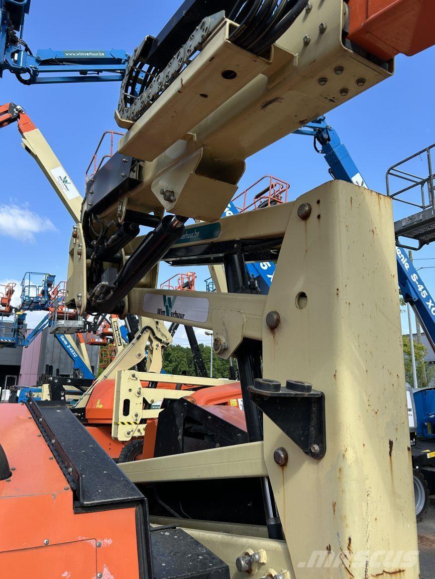 JLG 340AJ (4972) ブームリフト　屈伸型