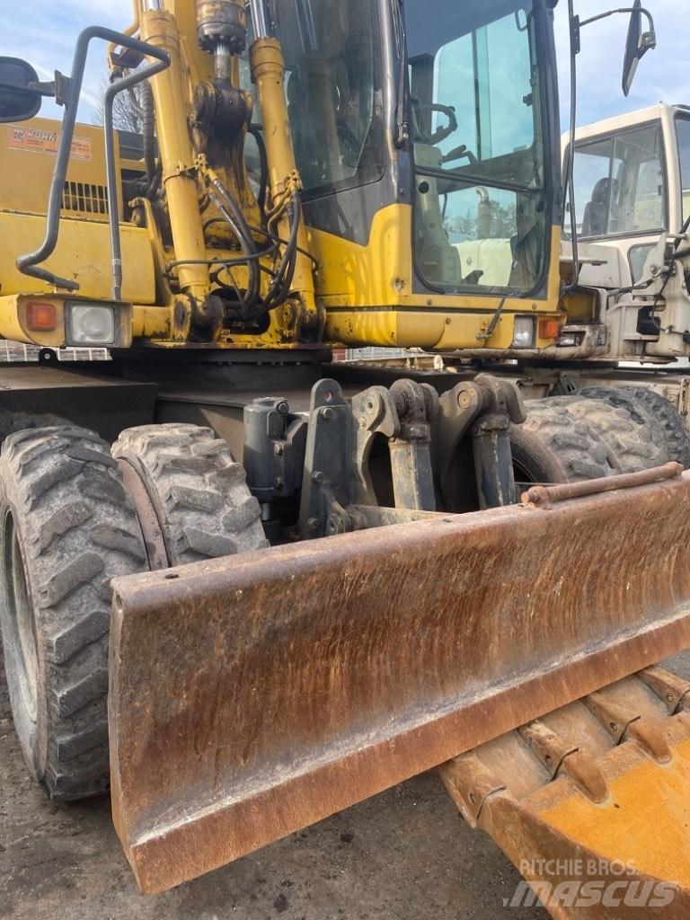 Komatsu PW 130-7K ホイール式油圧ショベル（パワーショベル・ユンボ・バックホー）