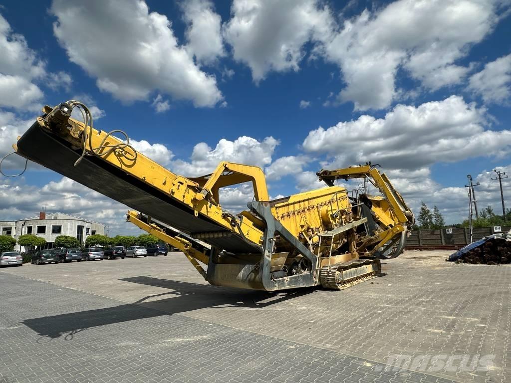 McCloskey R155 自走式スクリーン