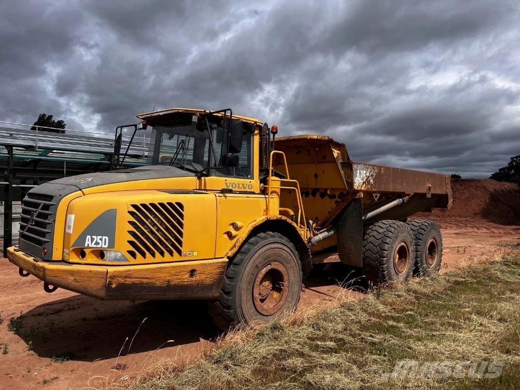 Volvo A 25 D アーティキュレート式ダンプトラック