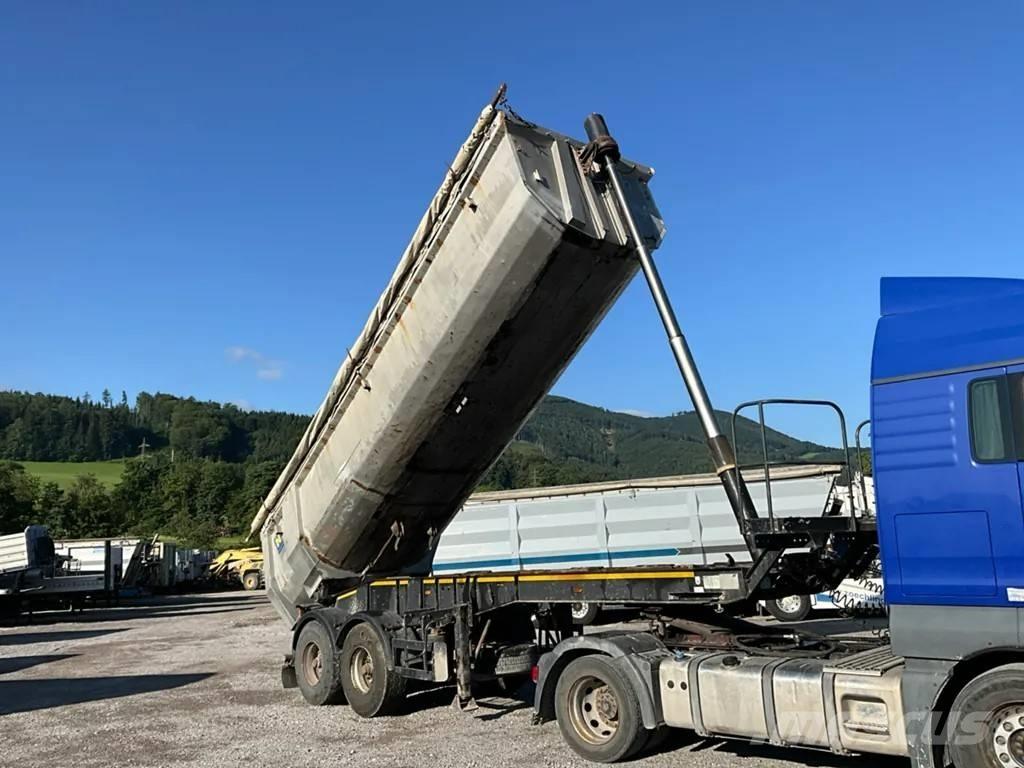 Schwarzmüller HKS 2 ダンプトレーラー