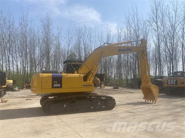 Komatsu PC200-7 大型油圧ショベル12t以上（パワーショベル・ユンボ）
