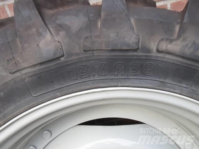 Michelin 13.6/38 タイヤ、ホイル、リム