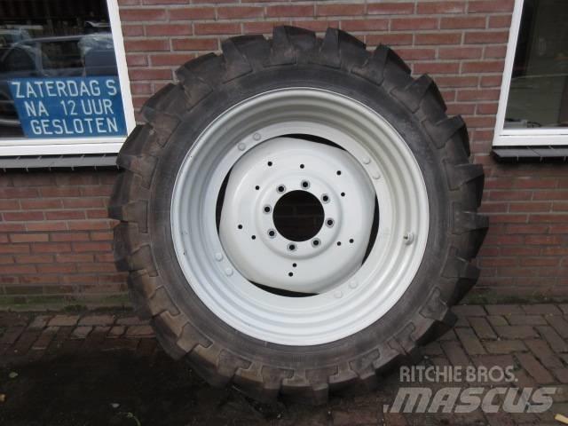 Michelin 13.6/38 タイヤ、ホイル、リム