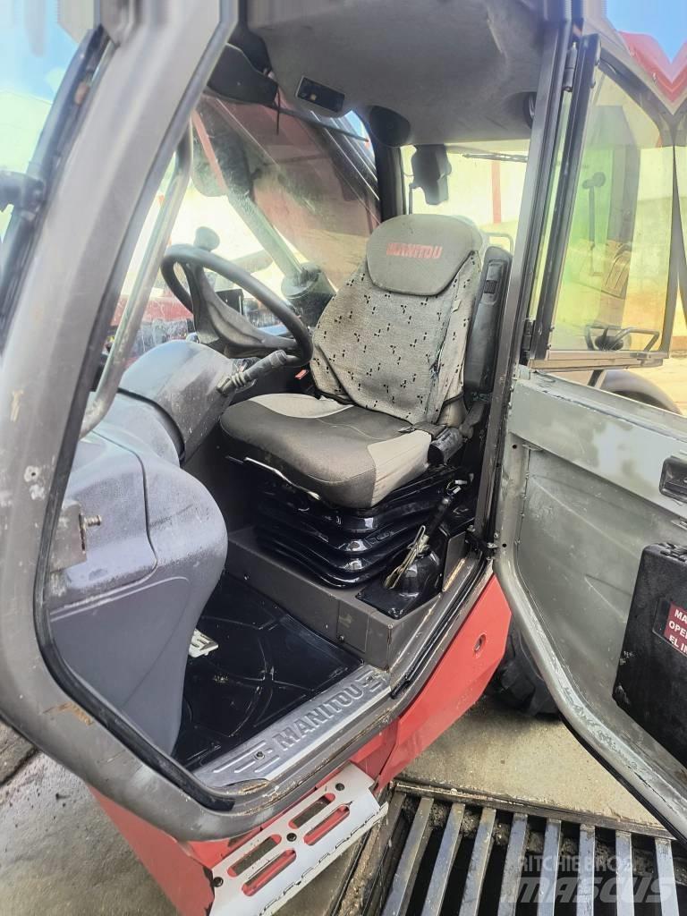 Manitou MLT 630 テレスコーピックハンドラー