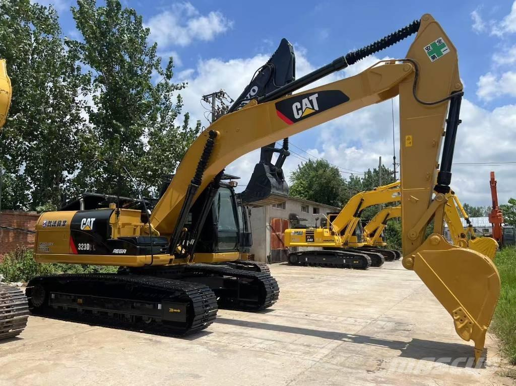 CAT cat323d 中型油圧ショベル 7ｔ-12ｔ（ユンボ・パワーショベル・バックホー）