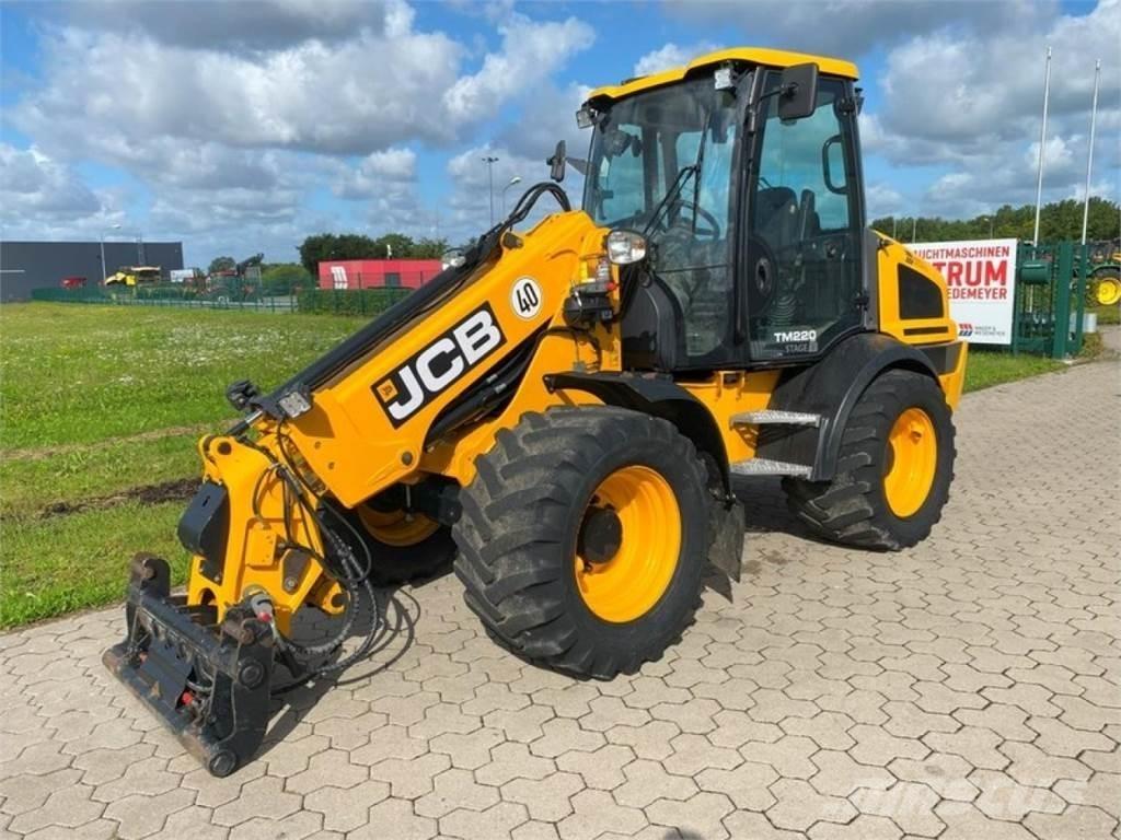 JCB TM 220 - 40 KM/H 農業用テレハンドラー
