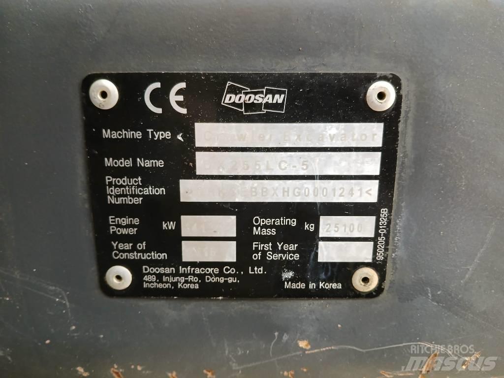 Doosan DX 255 LC 大型油圧ショベル12t以上（パワーショベル・ユンボ）