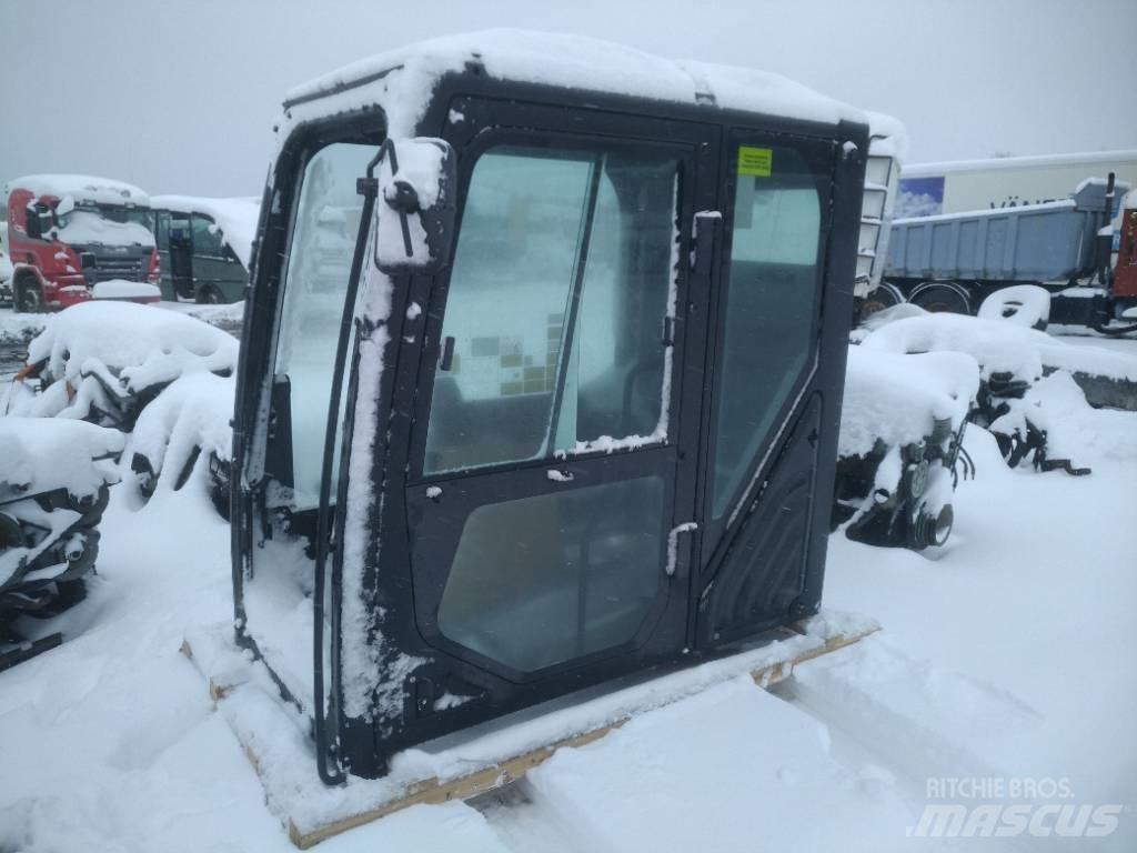 Volvo BM 325FL Cabin キャビン及び内装