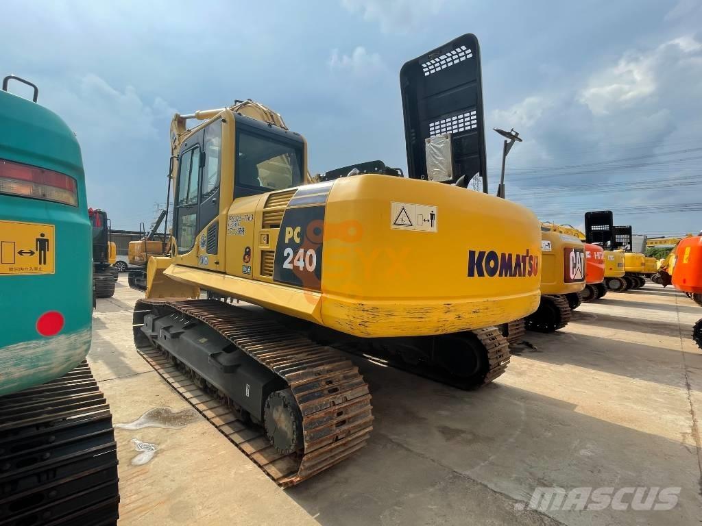 Komatsu PC 240-8 大型油圧ショベル12t以上（パワーショベル・ユンボ）
