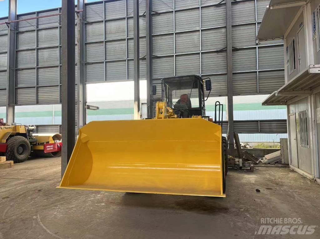 Komatsu WA 320-3 ホイールローダー・タイヤショベル