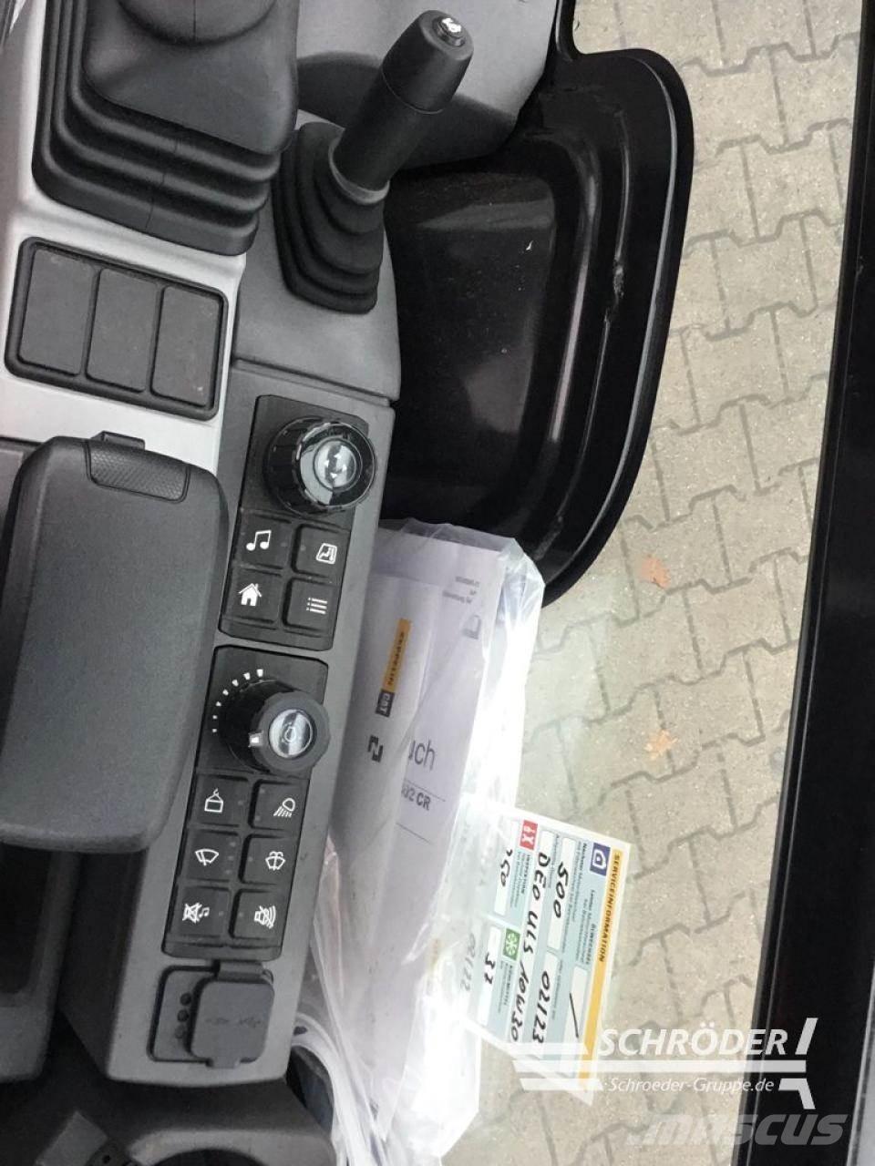 CAT 302 CR ホイール式油圧ショベル（パワーショベル・ユンボ・バックホー）