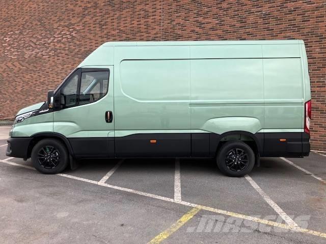 Iveco Daily 35S21HA8 パネルバン