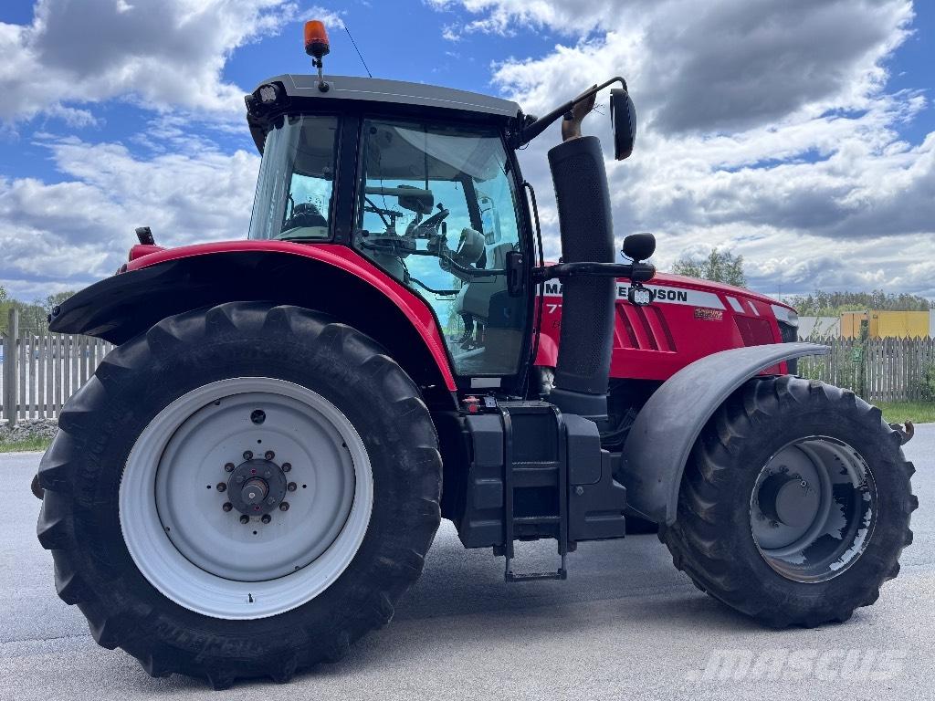 Massey Ferguson 7726 トラクター