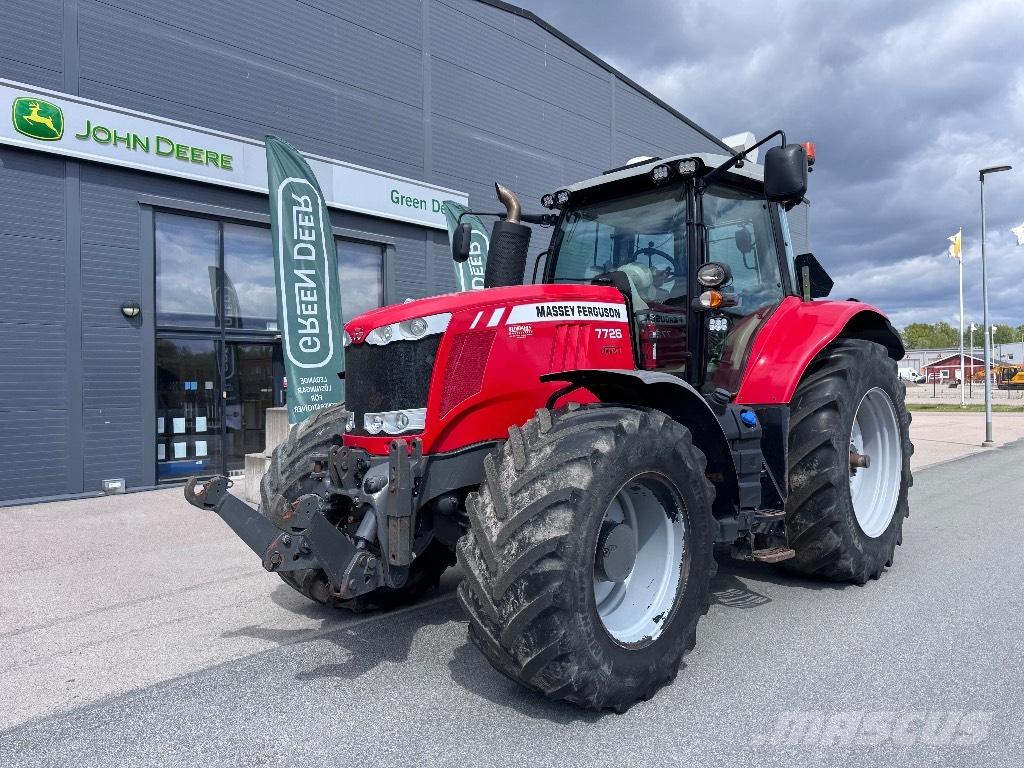 Massey Ferguson 7726 トラクター