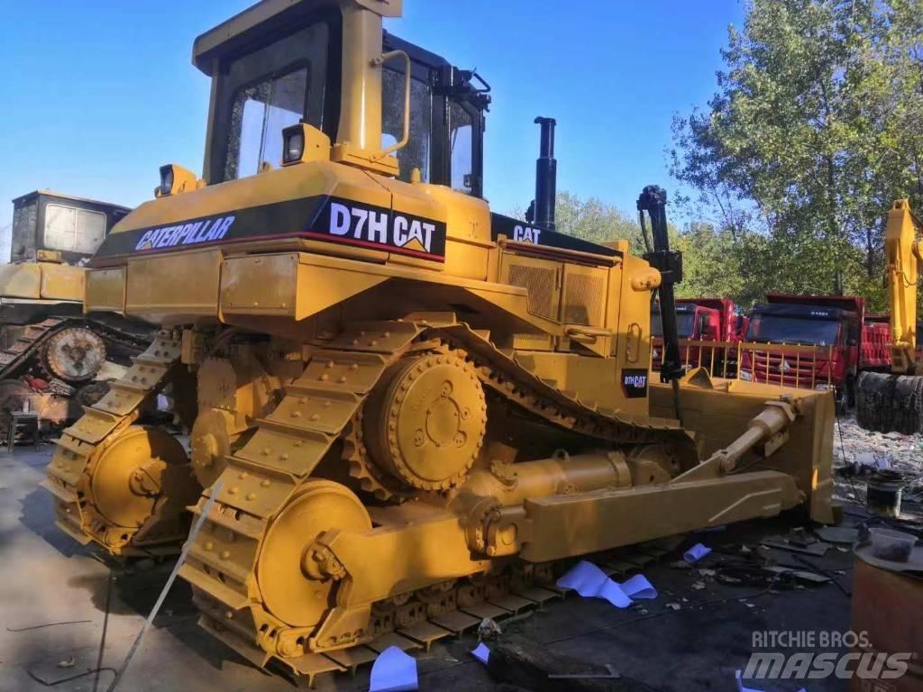 CAT D7H ブルドーザー