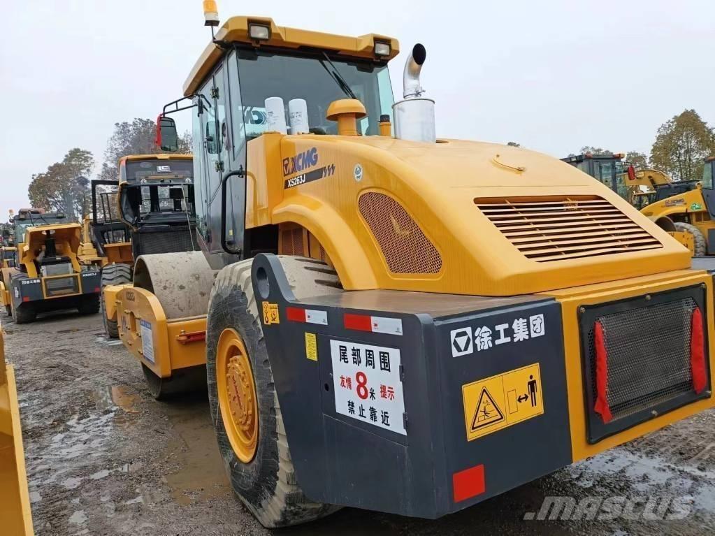 XCMG XC263J 振動ローラ