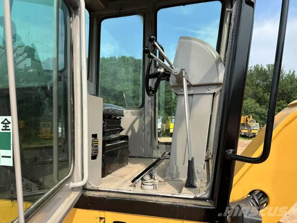 CAT 140 K モーターグレーダー