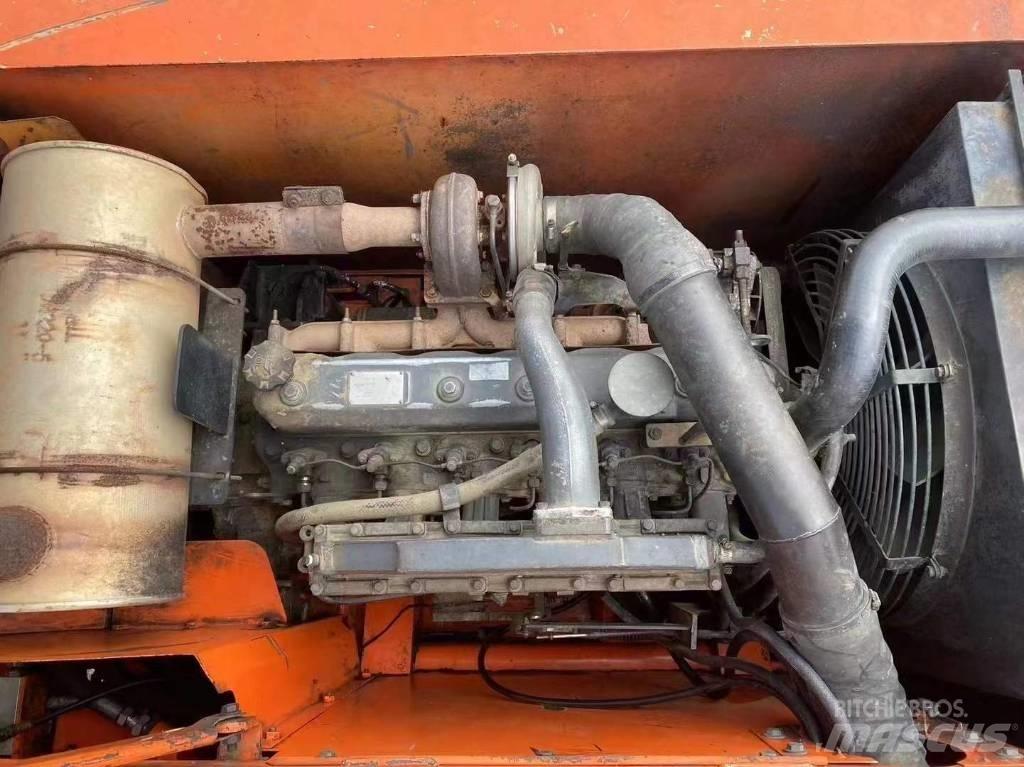Doosan DH 225 LC-7 大型油圧ショベル12t以上（パワーショベル・ユンボ）