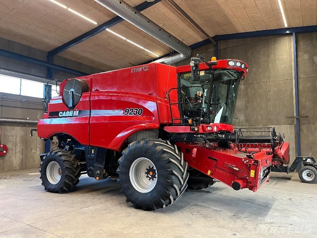 Case IH 9230 コンバイン
