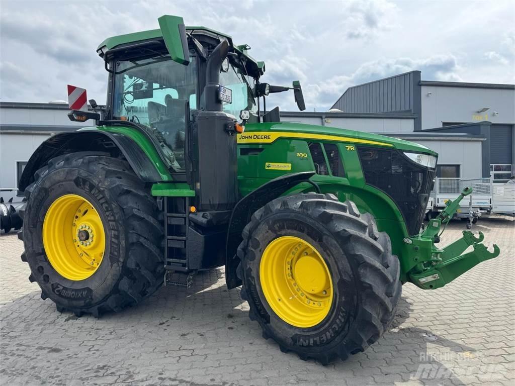 John Deere 7R 330 トラクター
