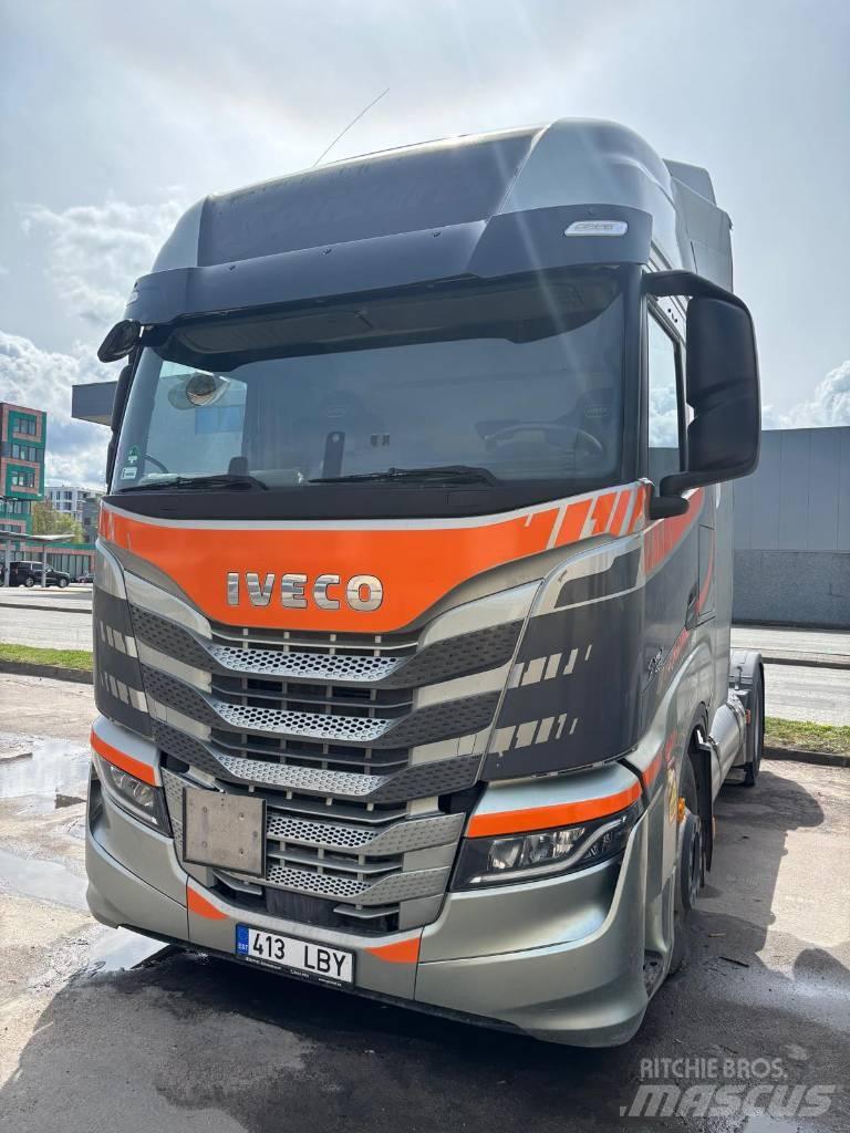 Iveco S-Way 460 LNG 中古トラクターヘッド | トレーラーヘッド