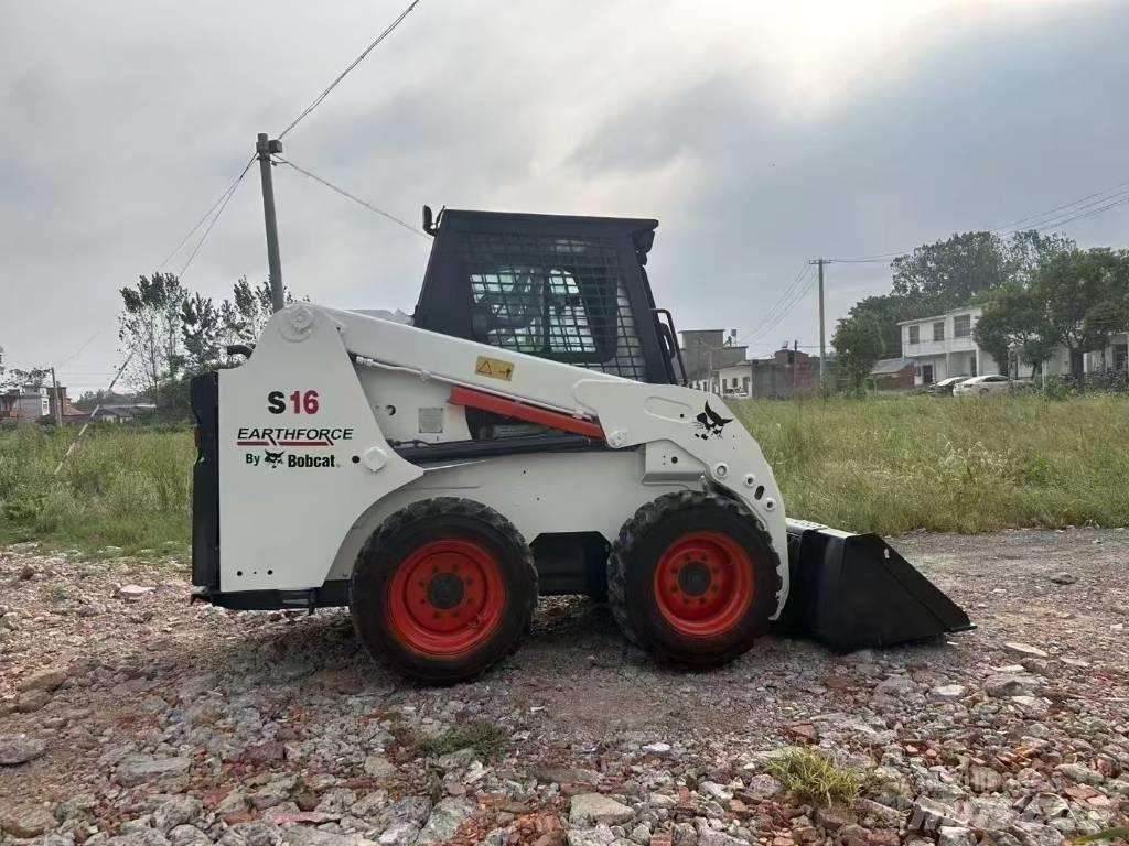 Bobcat S 16 スキッドステアローダー