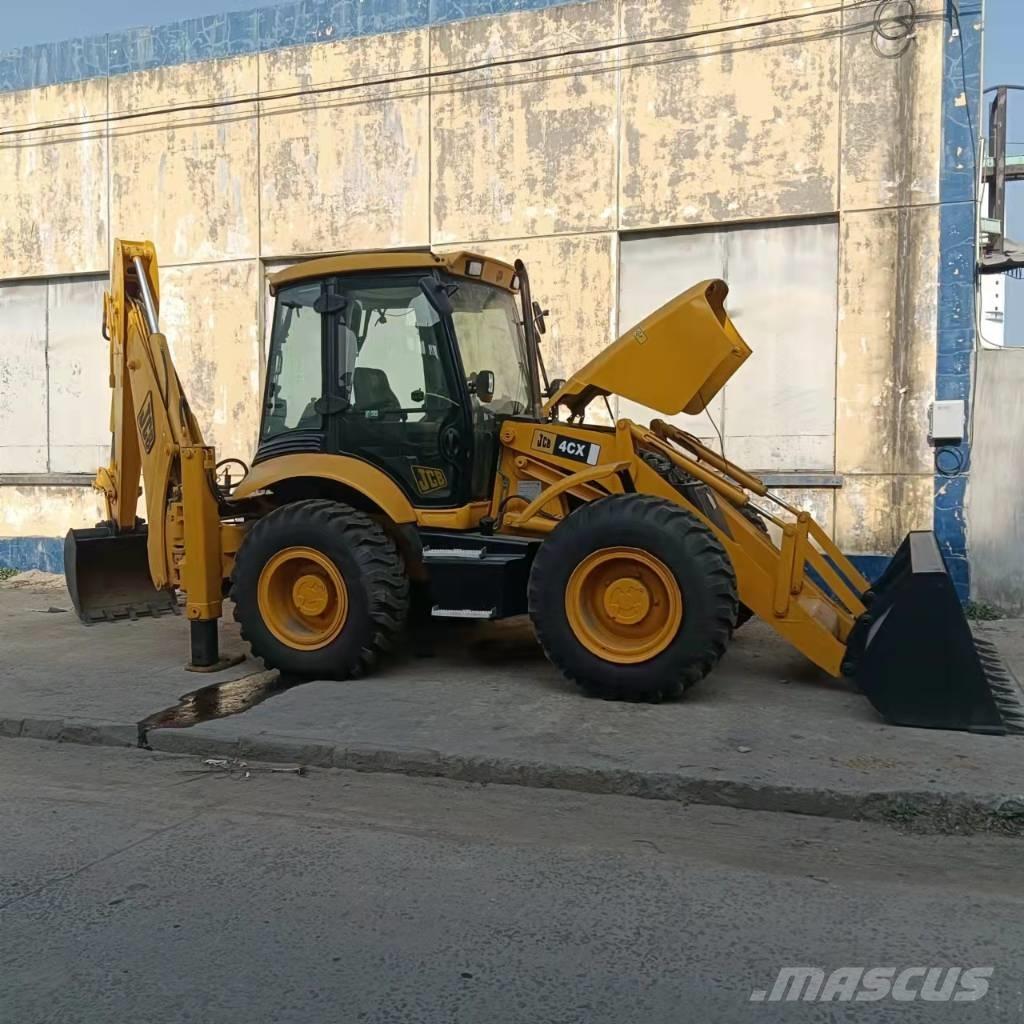 JCB 4CX バックホーローダー
