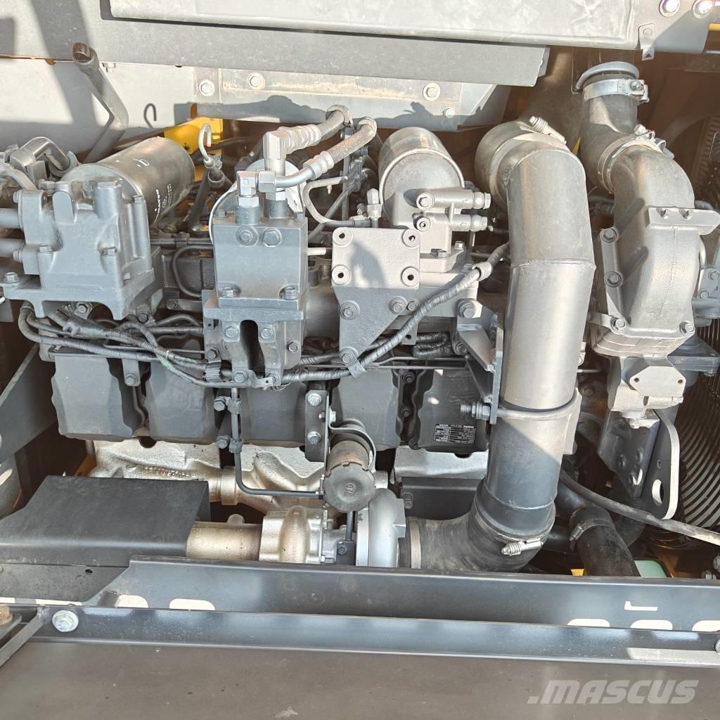 Komatsu 400-8 大型油圧ショベル12t以上（パワーショベル・ユンボ）