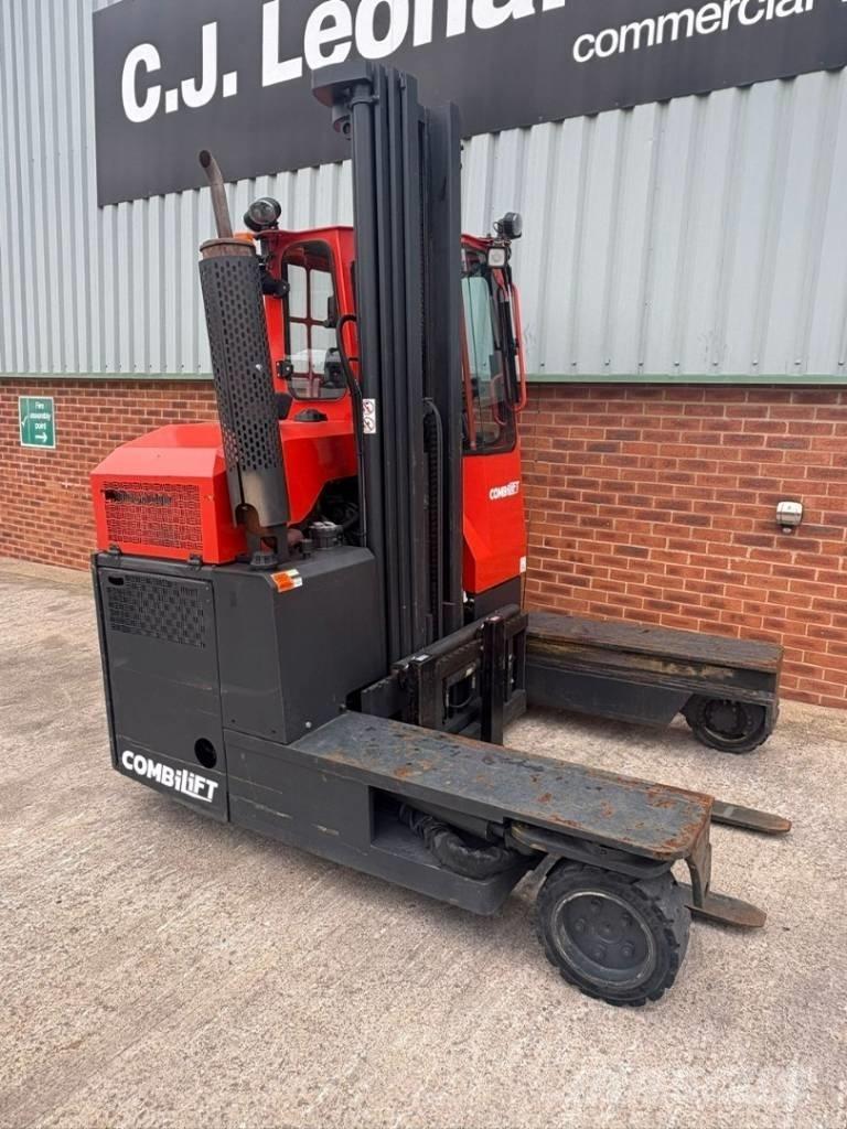 Combilift C 3000 サイドローダー
