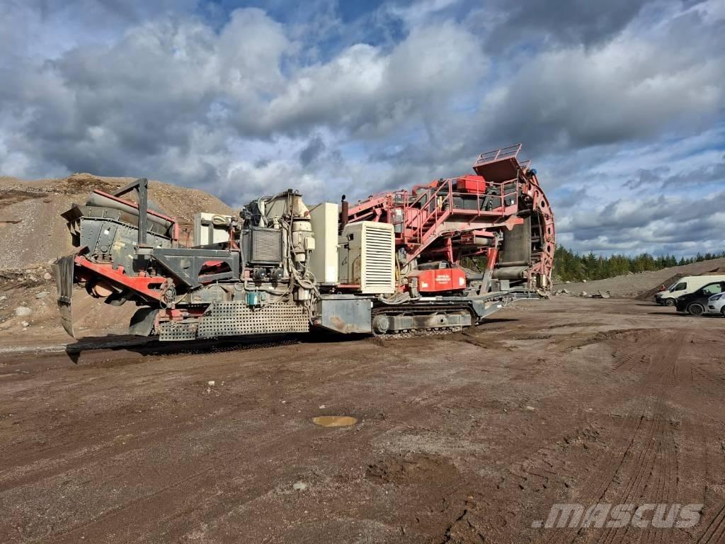Sandvik UH550 E 自走式クラッシャー