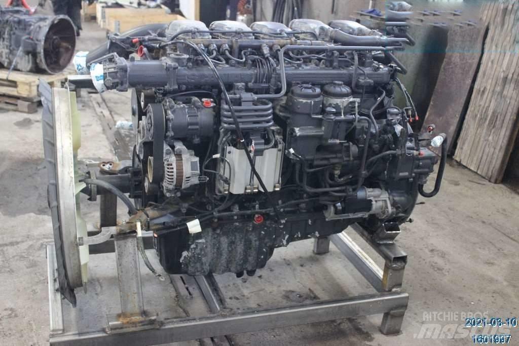 Scania P 320 B エンジン