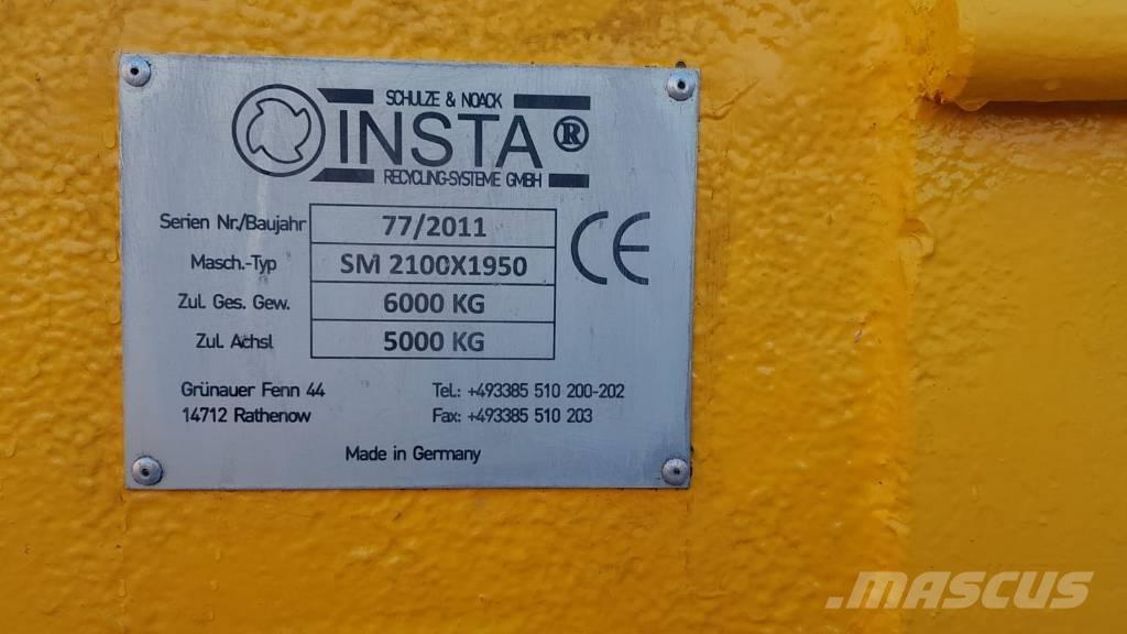  Insta SM 2100x1950 自走式スクリーン