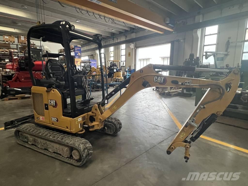 CAT 302 CR ミニ油圧ショベル 7t以下（ミニユンボ・ミニディガー）