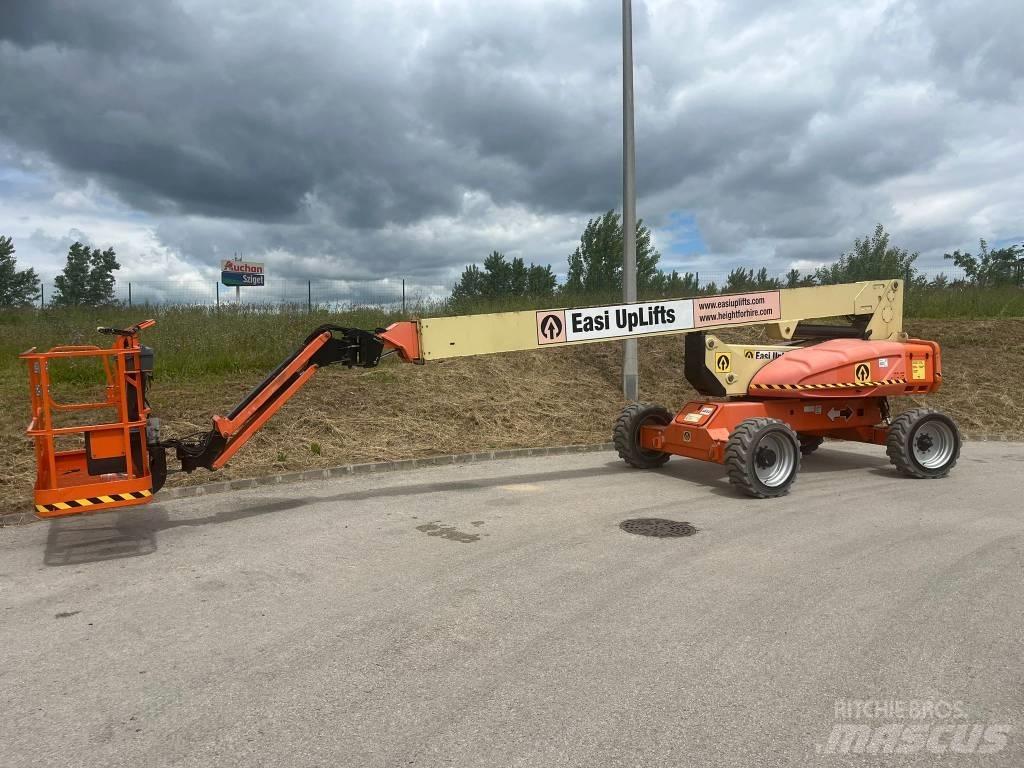 JLG M 600 JP ブームリフト　屈伸型