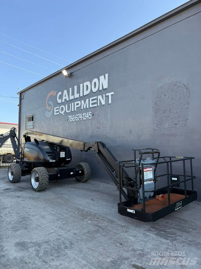 JLG 600 AJ ブームリフト　屈伸型